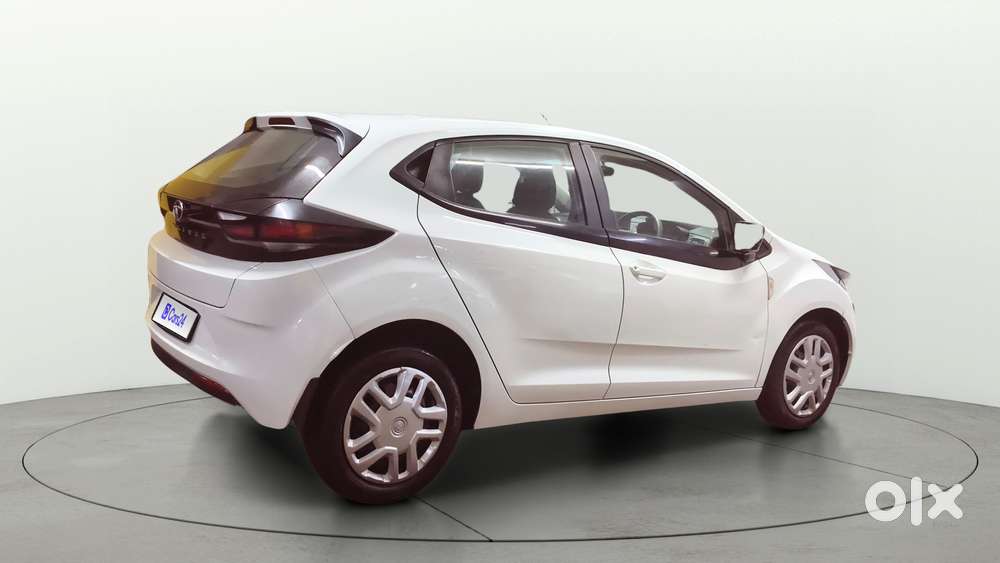 Tata Altroz 1.2 Xm Plus, 2021, Petrol