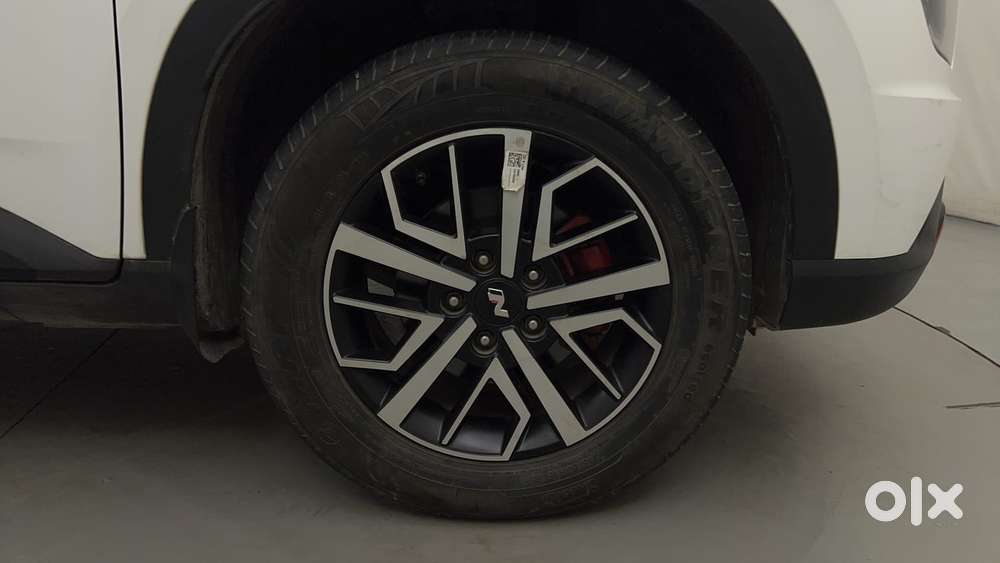 Hyundai Venue N Line N8 Dct Dual Tone, 2023, Petrol
