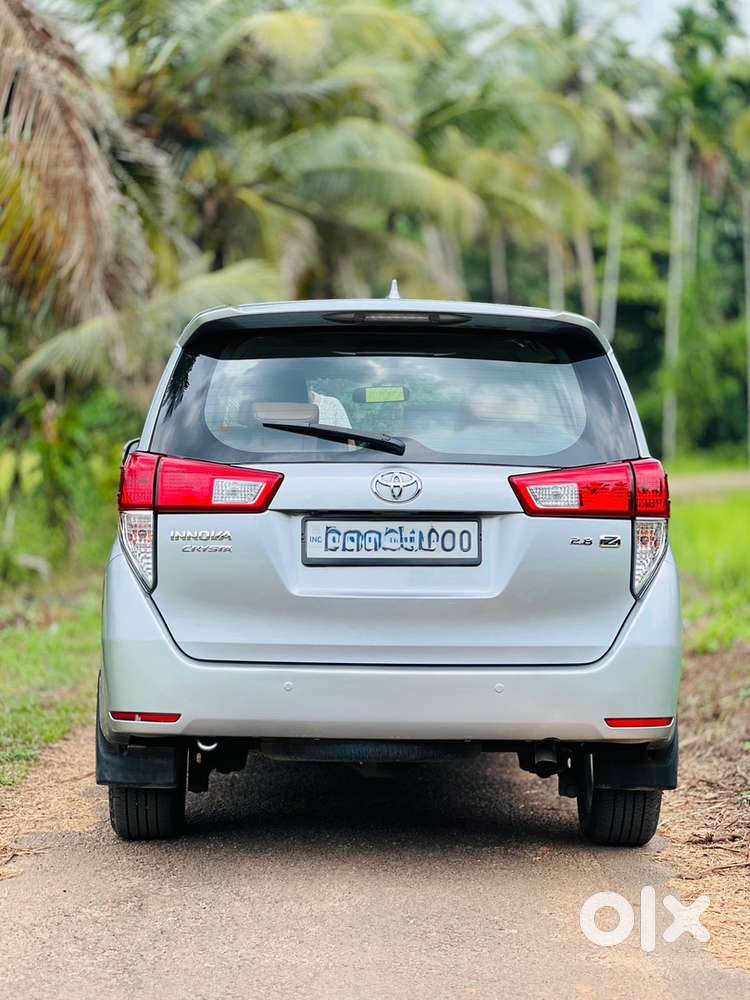 Toyota Innova Crysta 2018