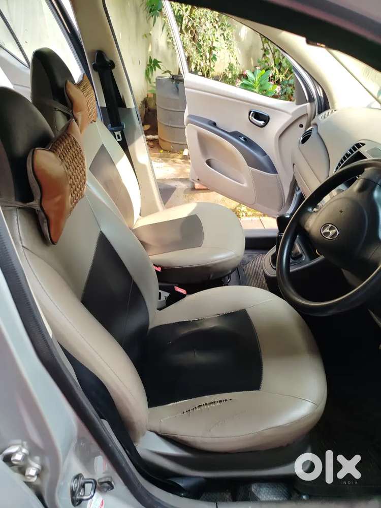 Hyundai I10  Magna 2012 Petrol Well Maintained Car For Sale .