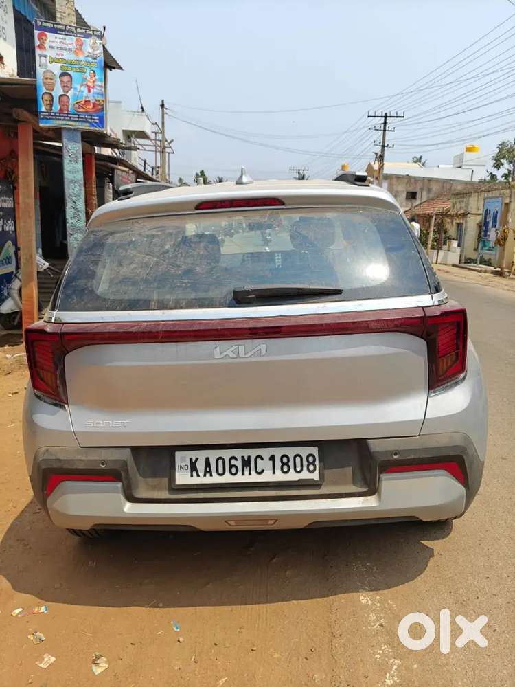 Kia Sonet 2025 Petrol 4000 Km Driven