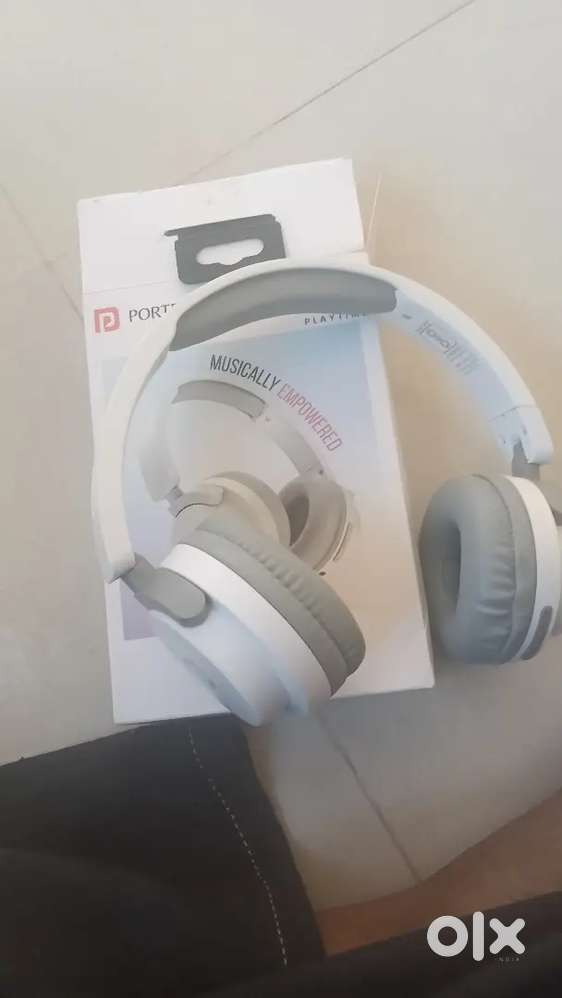 New head phone only 2 days used