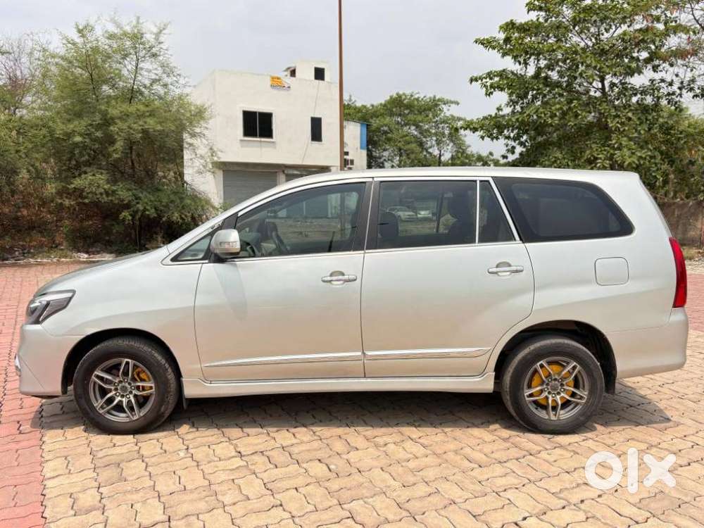 Toyota Innova 2.5 G (diesel) 8 Seater, 2013, Diesel