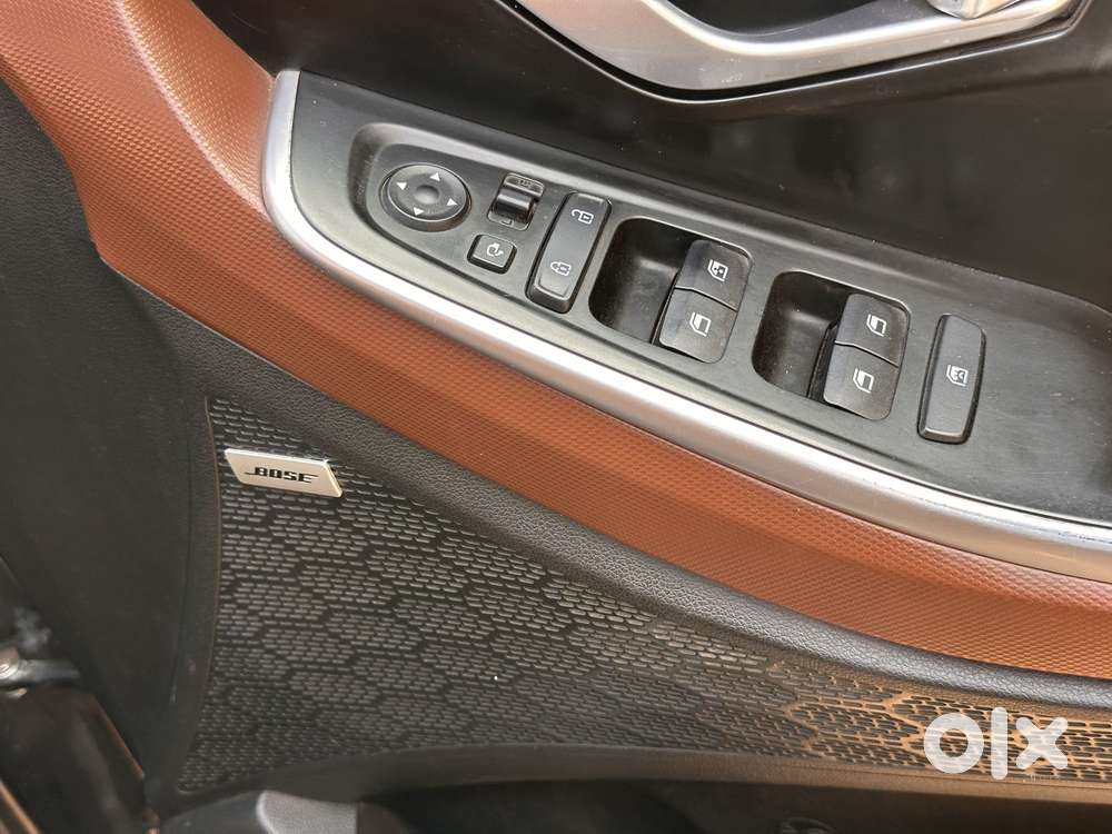 Hyundai Alcazar Signature, 2021, Petrol