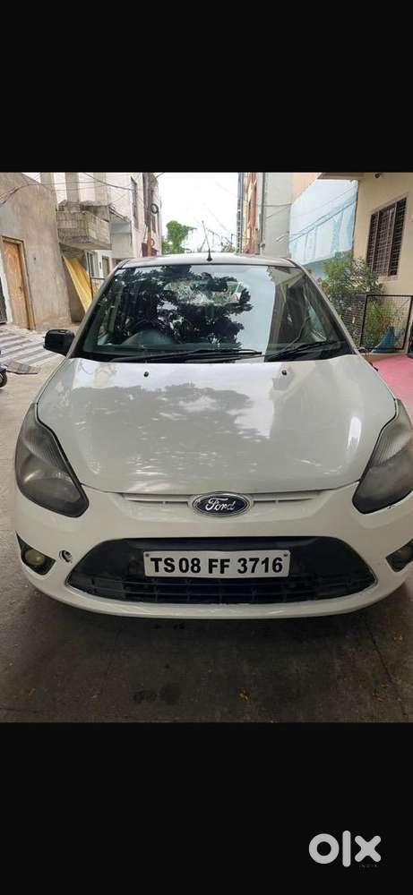 Ford Figo 2012 Diesel 60000 Km Driven