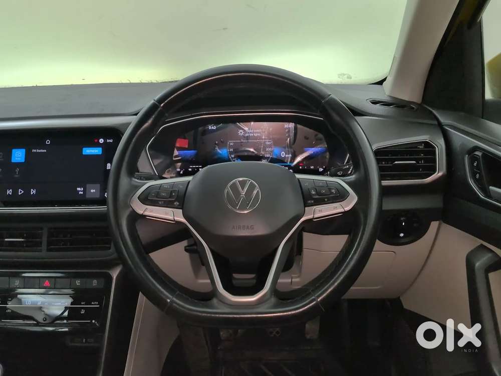 Volkswagen Taigun Topline 1.0 Tsi At (electric Seats), 2022, Petrol