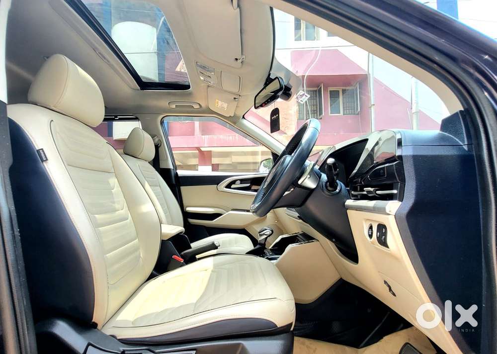 Kia Carens 1.4 Luxury Plus Dct 7 Str, 2023, Petrol