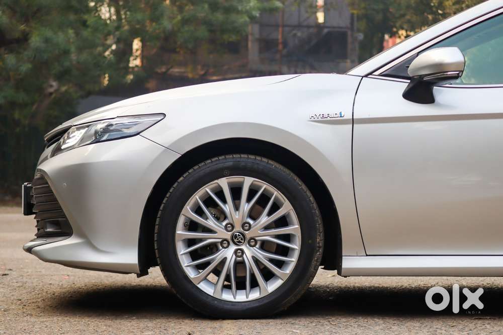 Toyota Camry Hybrid, 2019, Petrol