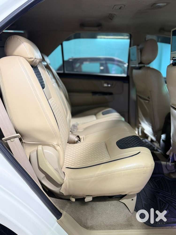 Toyota Fortuner 4x2 Manual, 2015, Diesel