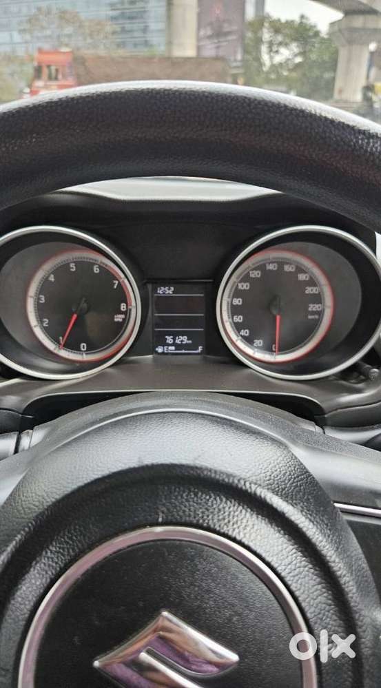 Maruti Suzuki Swift Vxi + Manual, 2021, Petrol