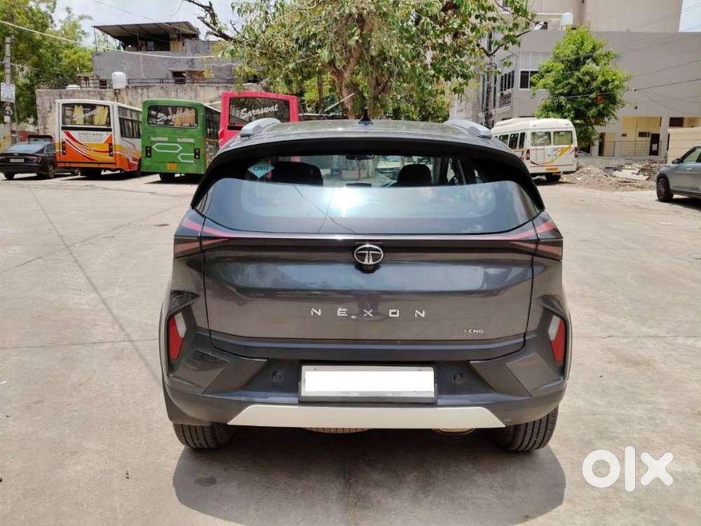 Tata Nexon Creative 1.2 Revotron Petrol 6 Mt Dt, 2024, Cng & Hybrids