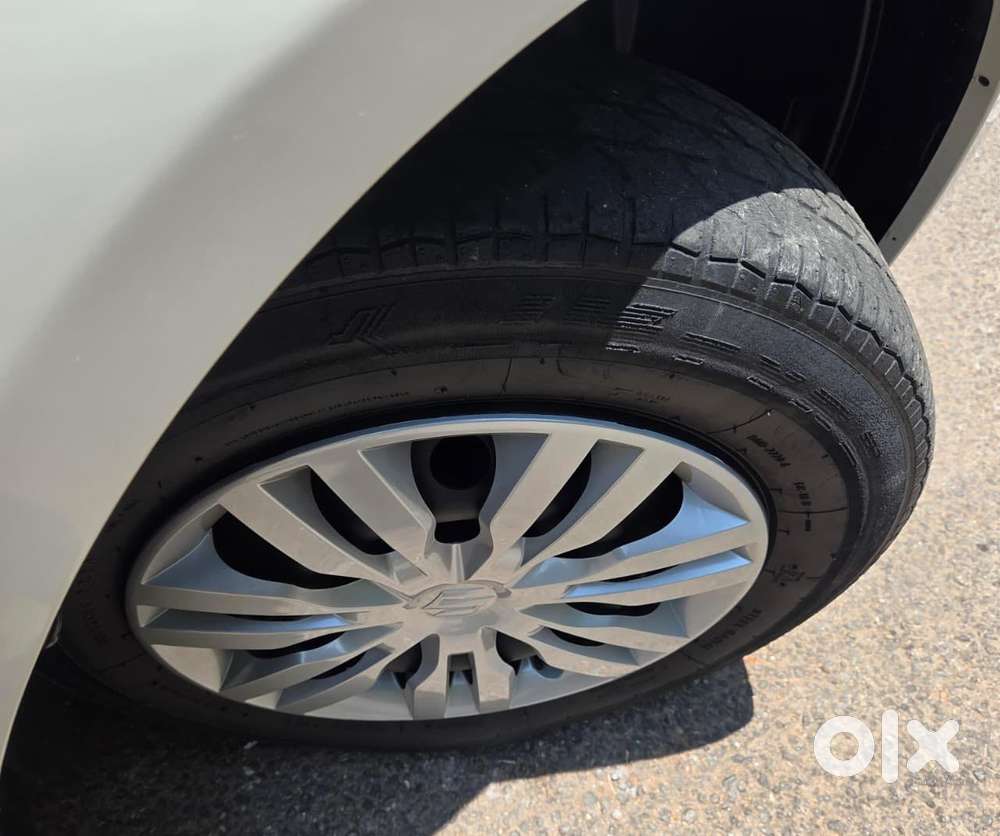 Maruti Suzuki Swift Vxi Optional, 2017, Petrol