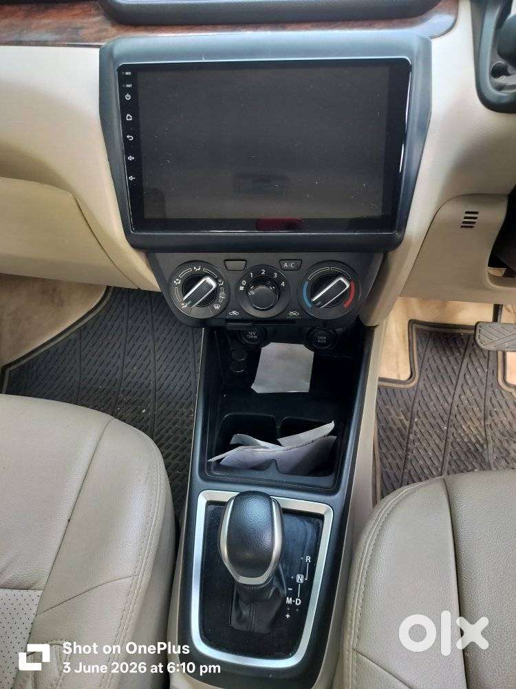 Maruti Suzuki Dzire 1.2 Vxi Amt, 2019
