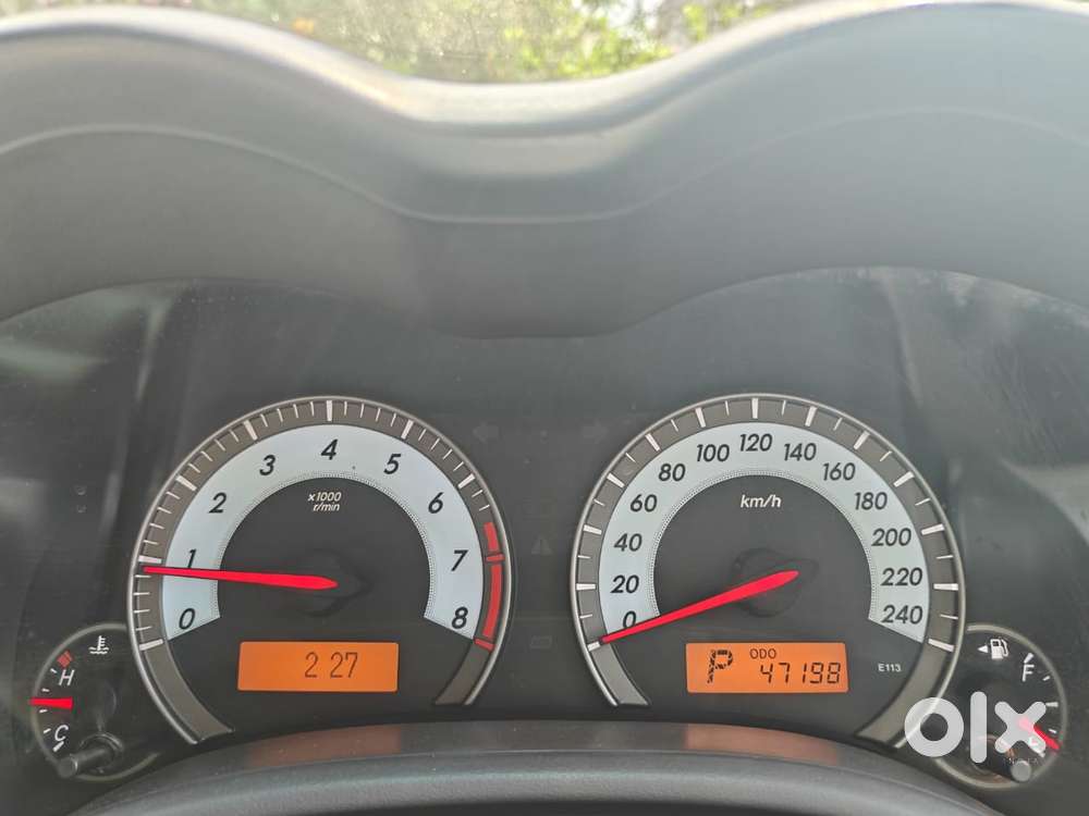 Toyota Corolla Altis [ ] 1.8 Vl At, 2013, Petrol
