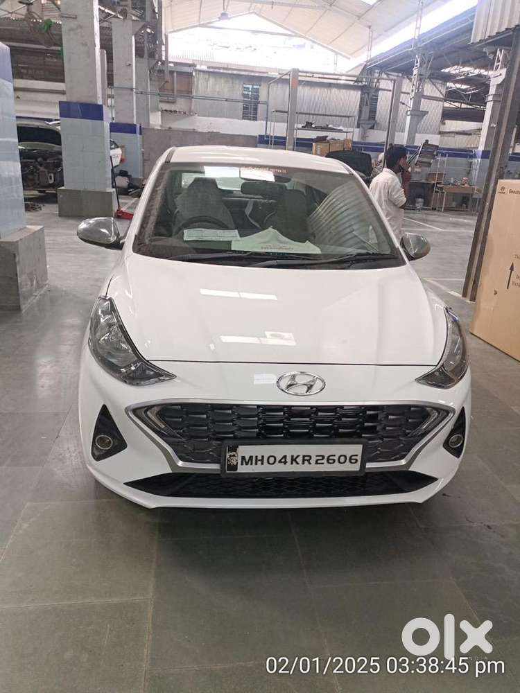 Hyundai Aura Cng & Hybrids Well Maintained