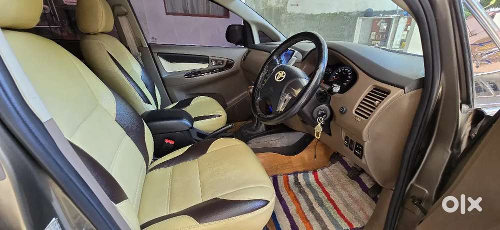 Toyata Innova 2016 Model Diesel/ Well Maintained / No Issues