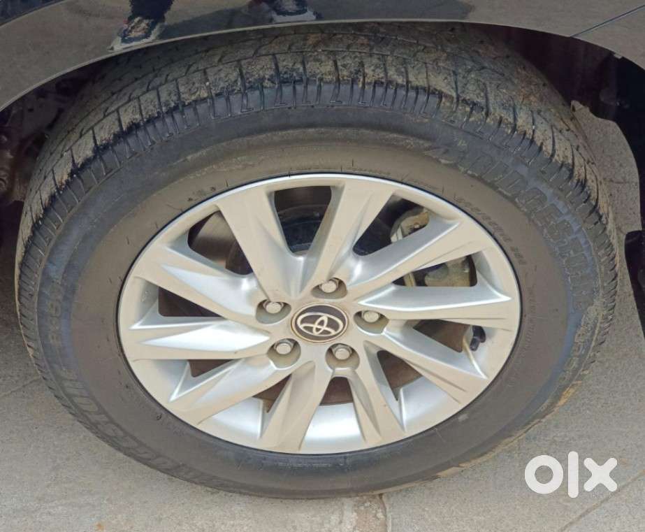 Toyota Innova Hycross Gx (o), 2025, Petrol