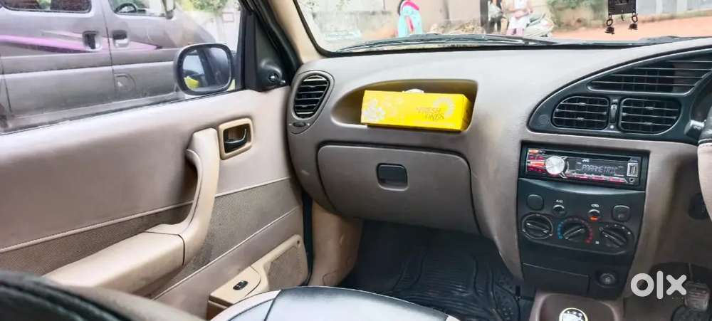 Ford Ikon Zxi 2009