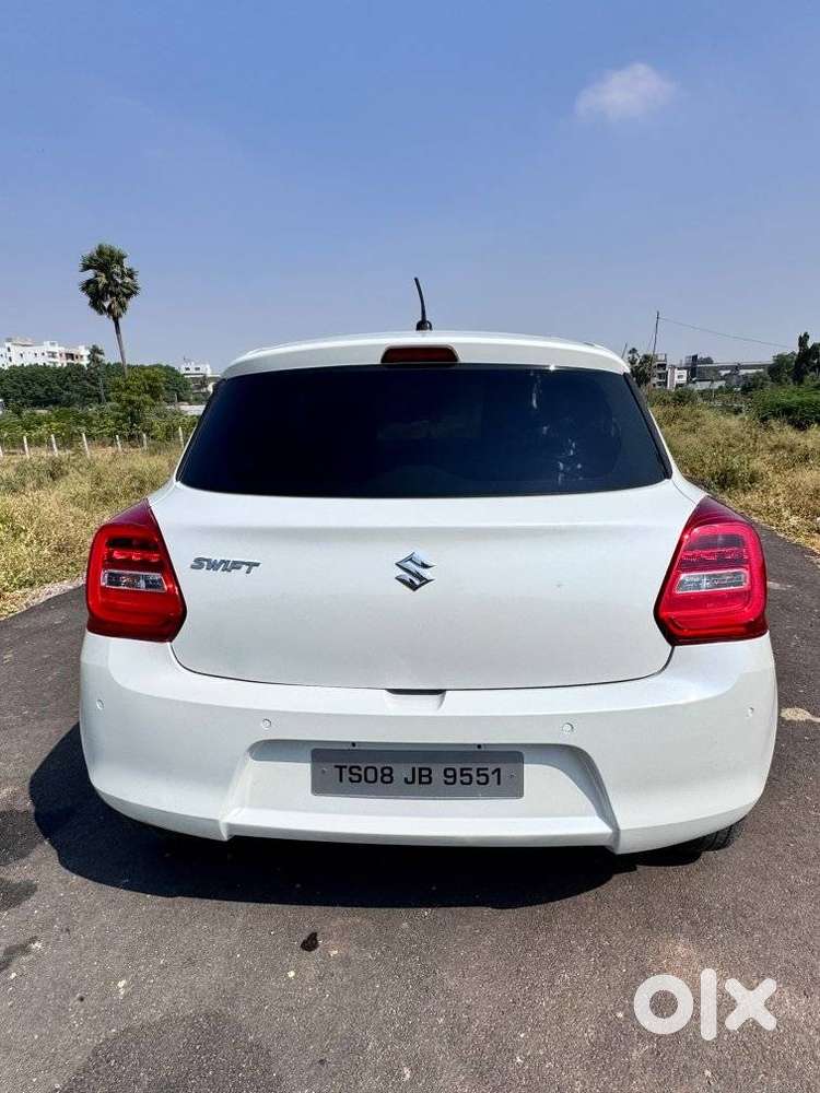 Maruti Suzuki Swift Vxi, 2022, Petrol