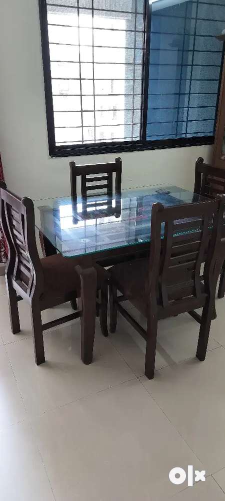 Chair and table discount olx