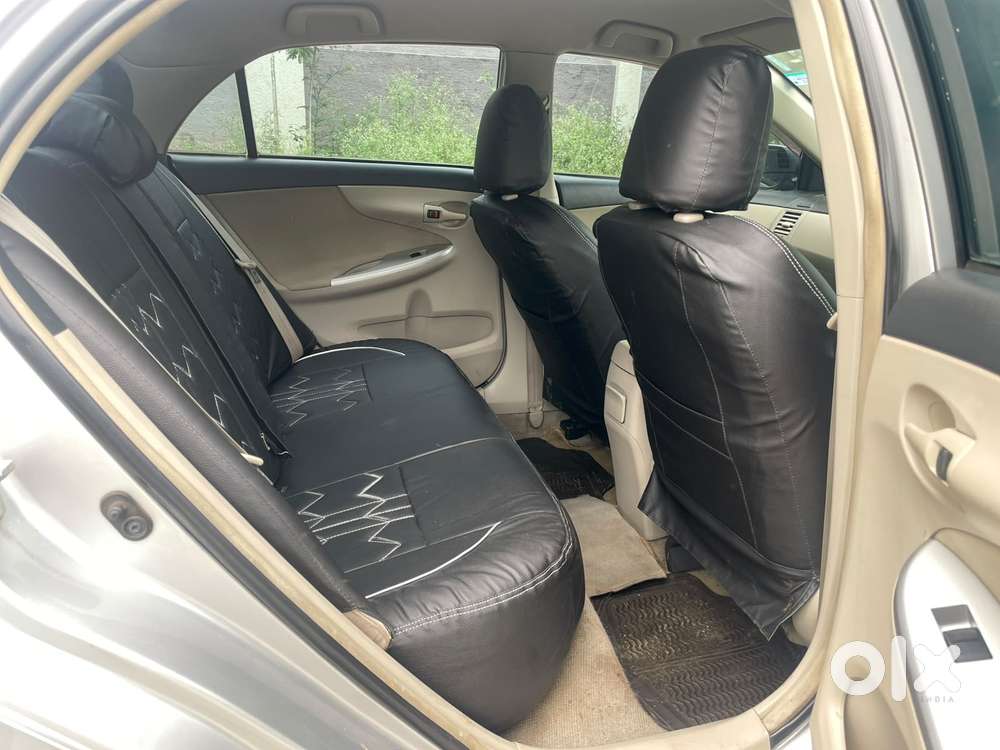 Toyota Corolla Altis 1.8 J, 2011, Petrol