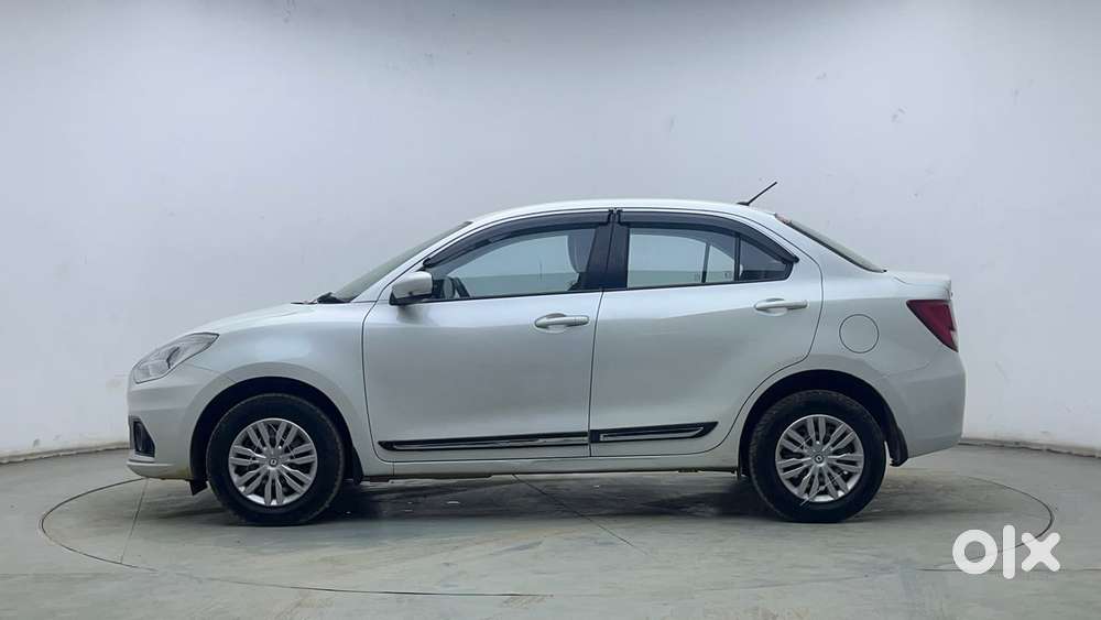 Maruti Suzuki Dzire Vxi Ags, 2022, Petrol