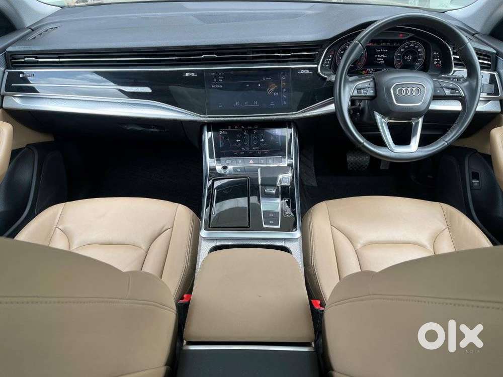 Audi Q8 3.0 Celebration Edition, 2021, Petrol