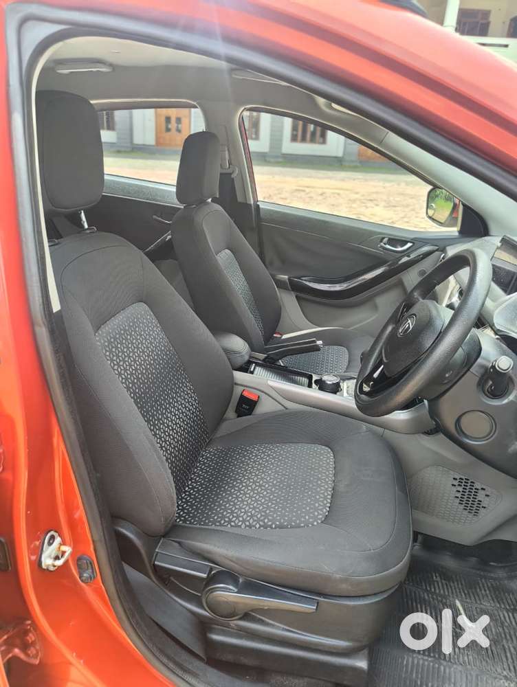 Tata Nexon 1.2 Revotron Xza Plus (o) Amt, 2019, Petrol