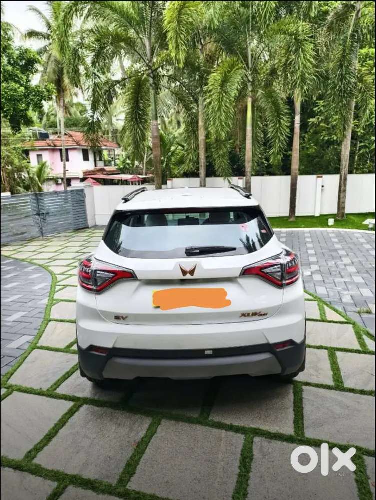 Mahindra Xuv400 Ev 2025