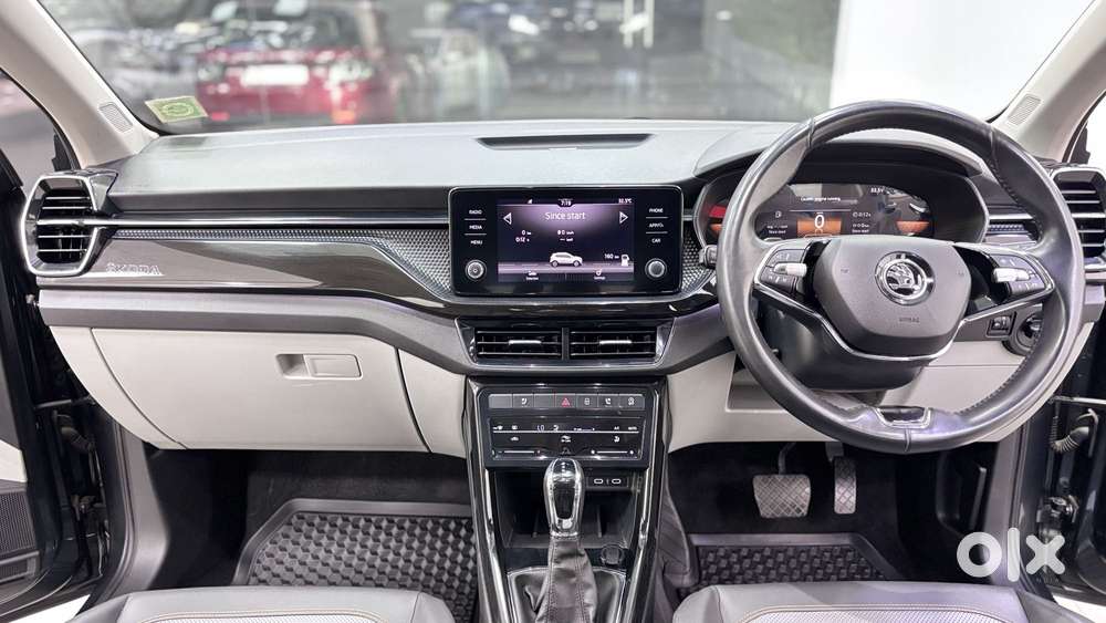 Skoda Kushaq 1.0 Tsi Style At (6 Airbags), 2022, Petrol