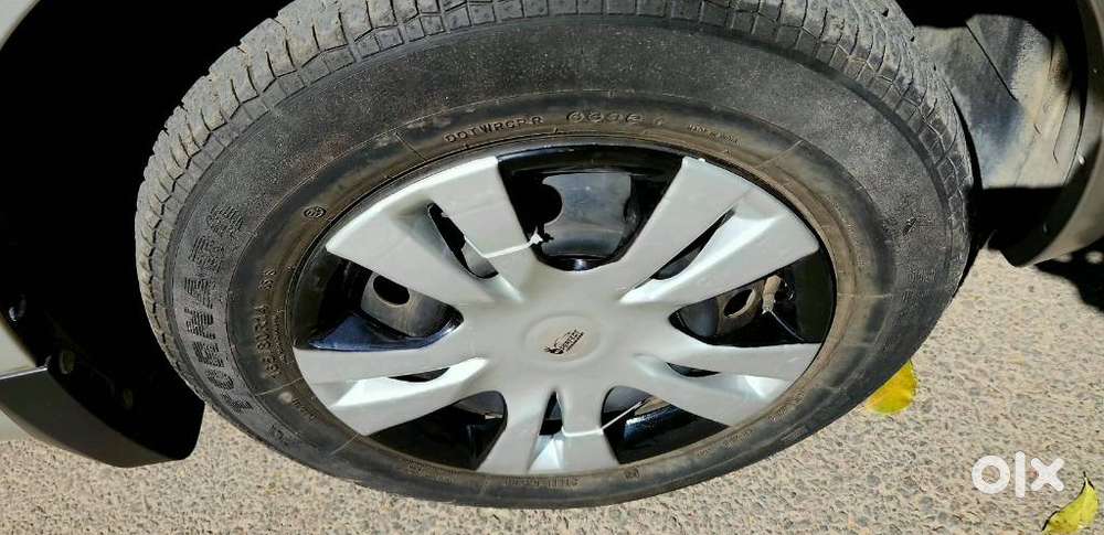 Maruti Suzuki Swift Vxi + Manual, 2013, Petrol