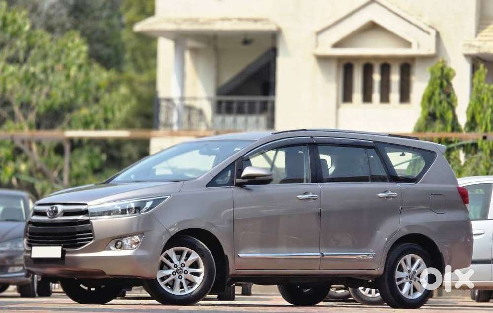 Toyota Innova Crysta 2.4 V, 2017, Diesel