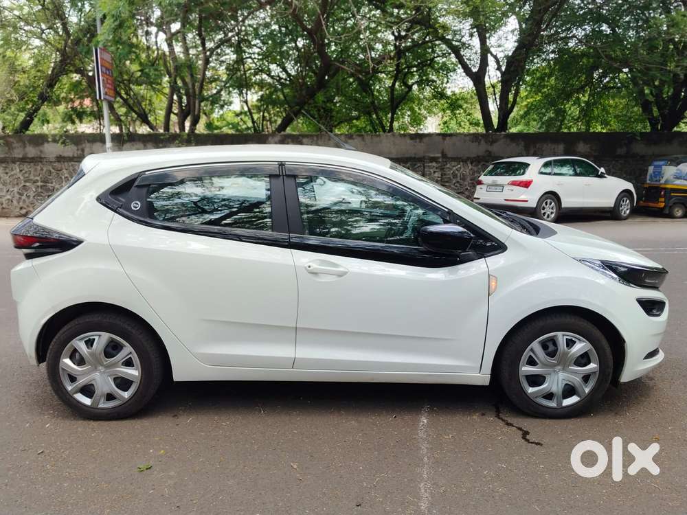 Tata Altroz 1.2 Xm Plus, 2023, Petrol