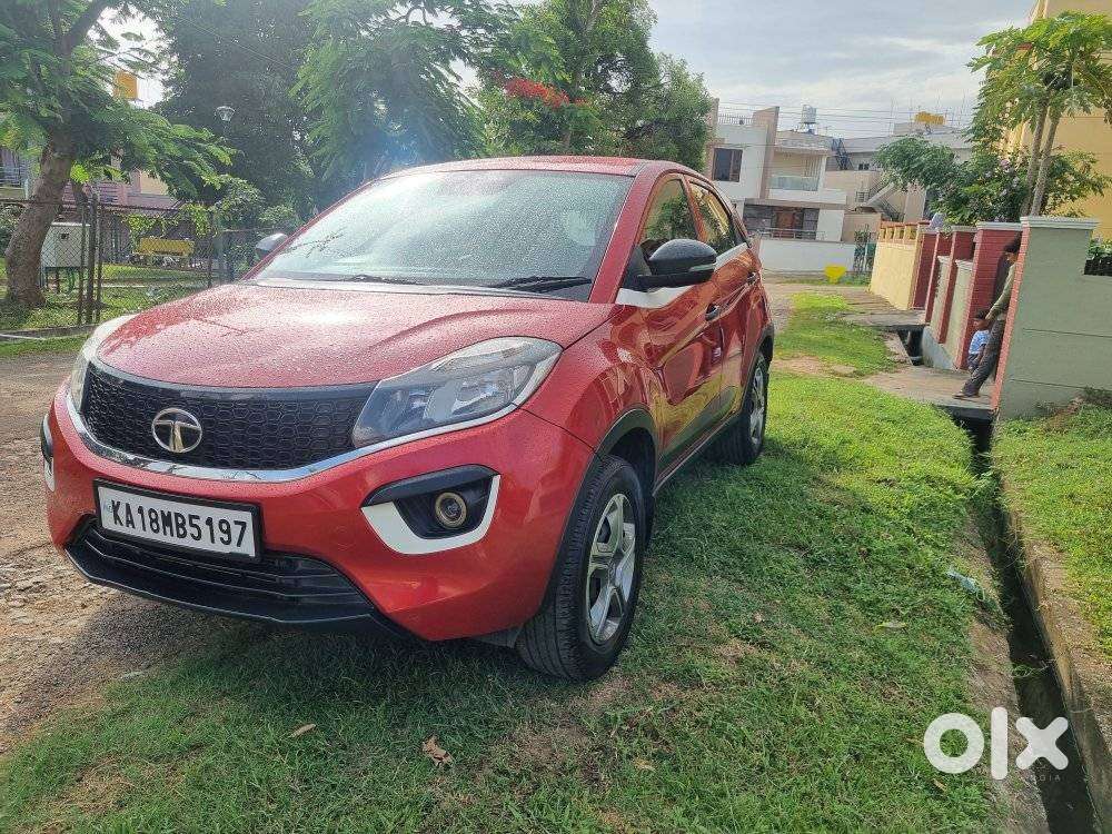 Tata Nexon 1.5 Revotorq Xm (s), 2017, Diesel