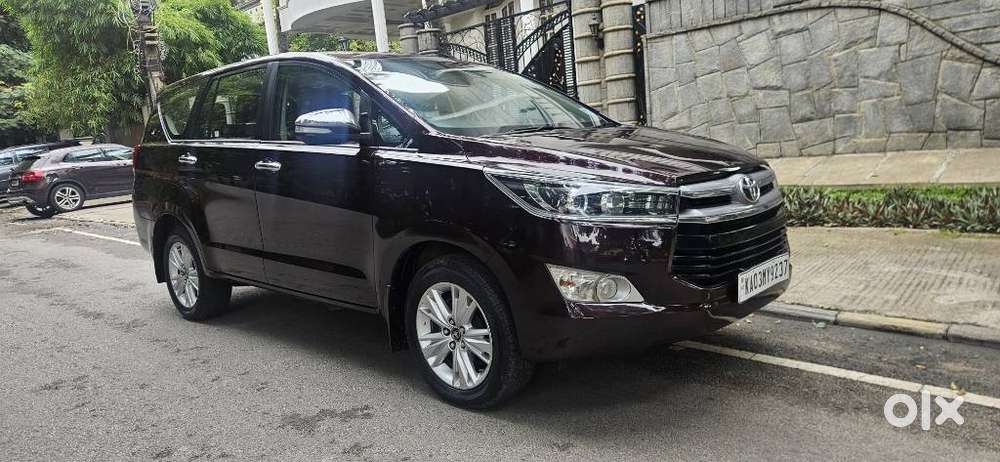 Toyota Innova Crysta 2.8z Automatic, 2016, Diesel