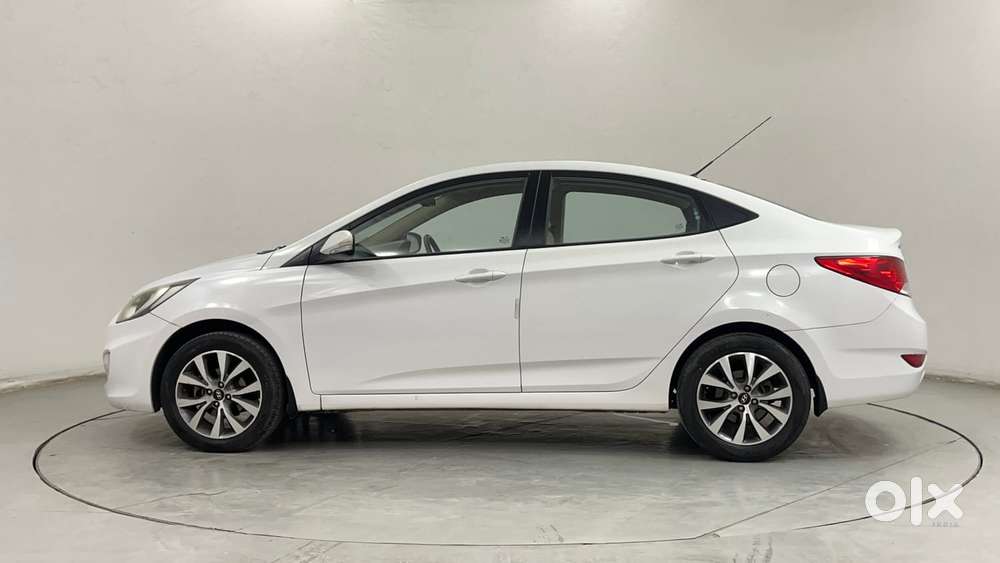 Hyundai Verna 1.6 Vtvt Sx, 2013, Petrol