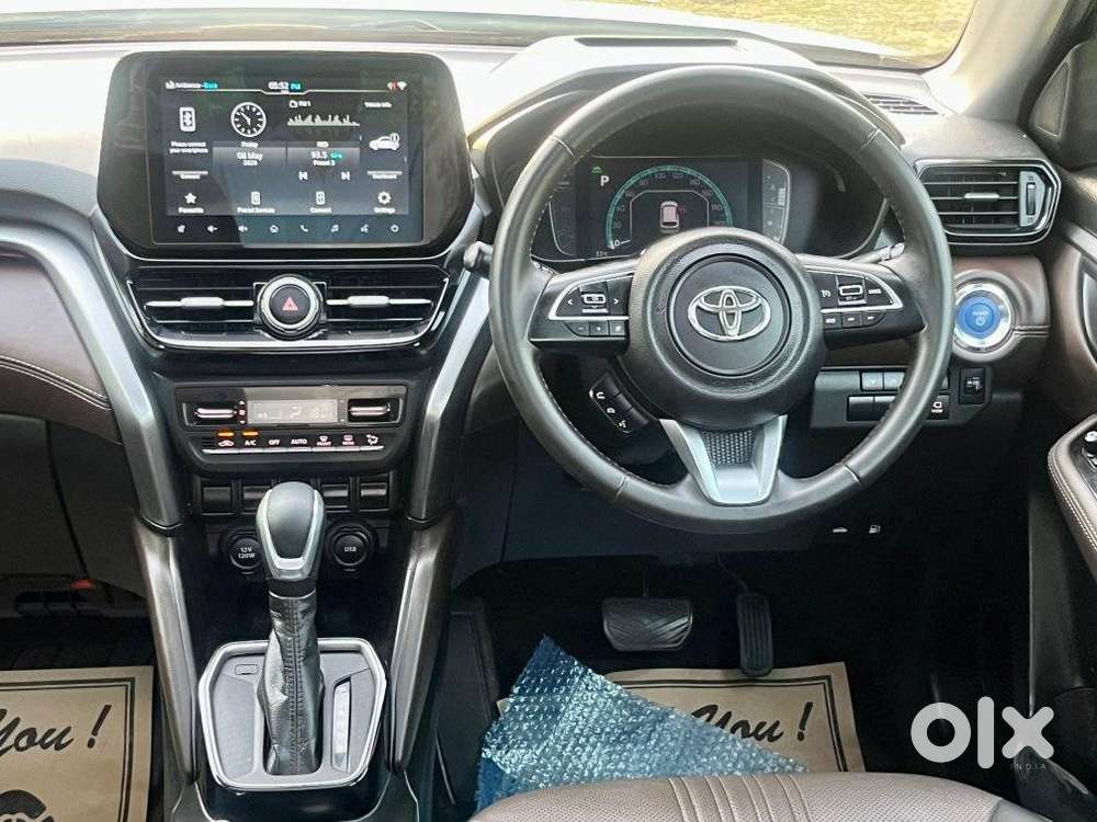 Toyota Urban Cruiser Hyryder 1.5 V Hybrid, 2023, Petrol
