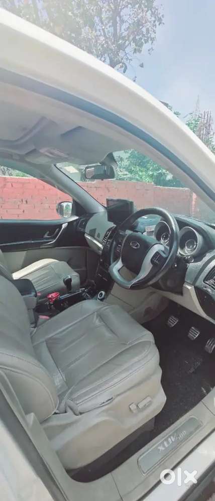 Mahindra Xuv500 2017 Diesel Top Model Well Maintained