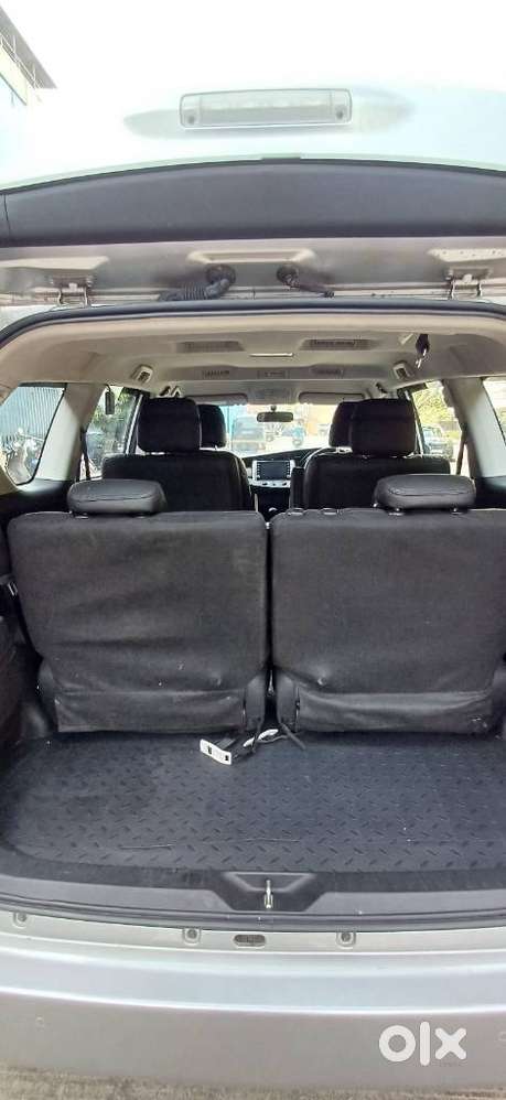Toyota Innova Crysta 2.4 G Mt, 2025, Diesel