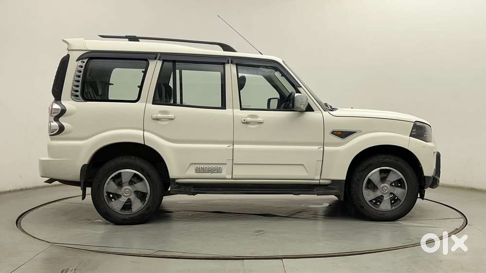 Mahindra Scorpio Intelli Hybrid S6 Plus, 2017, Diesel