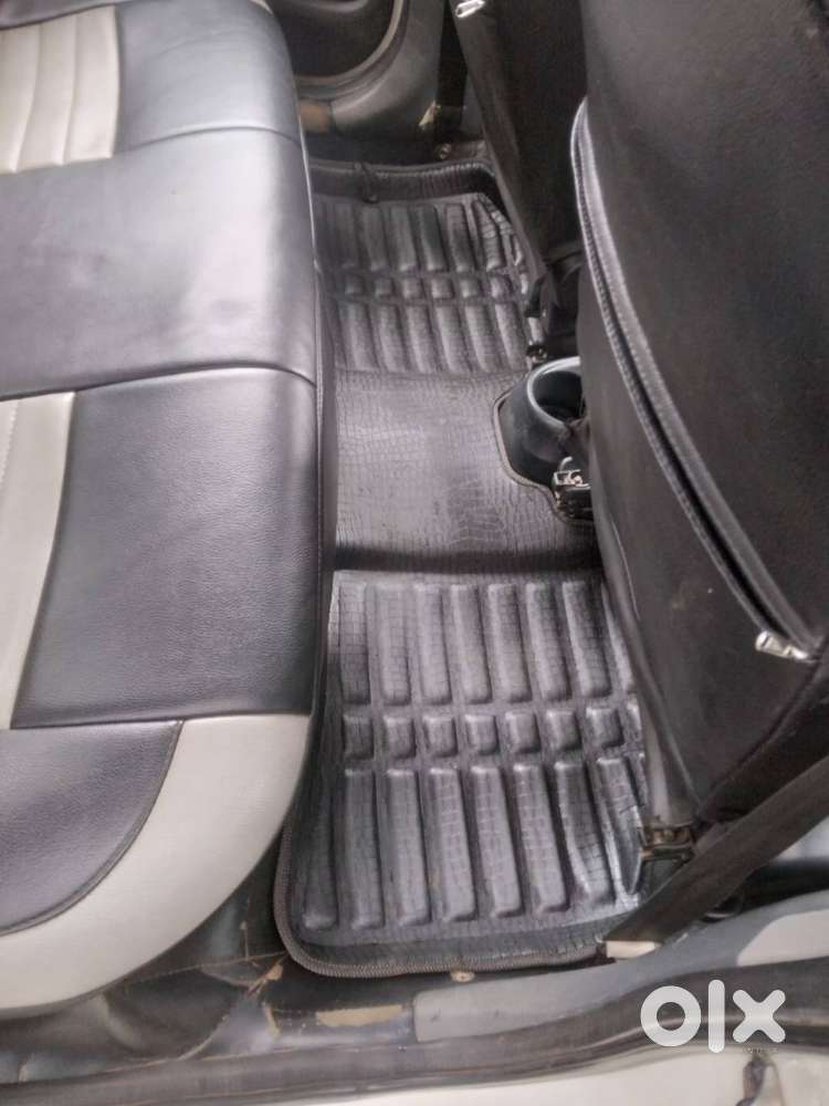 Toyota Etios Liva 2013