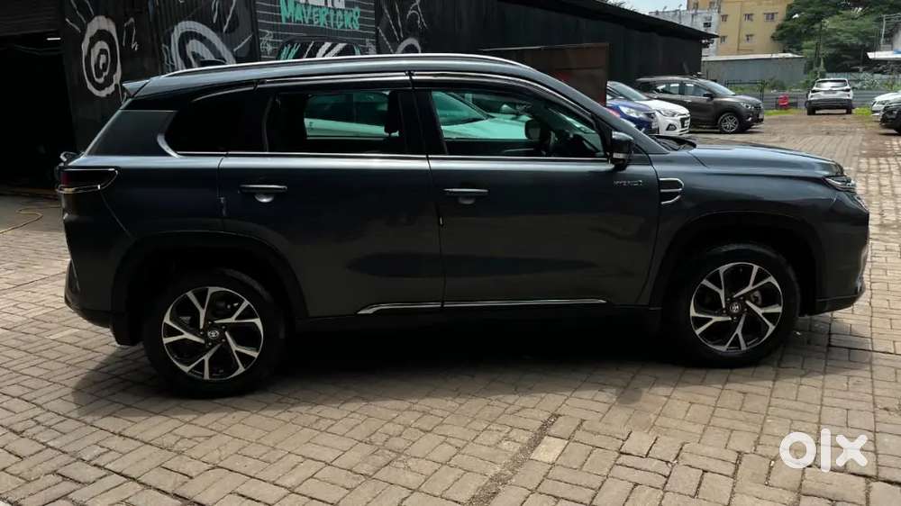 Toyota Urban Cruiser Hyrider Hybrid 2024