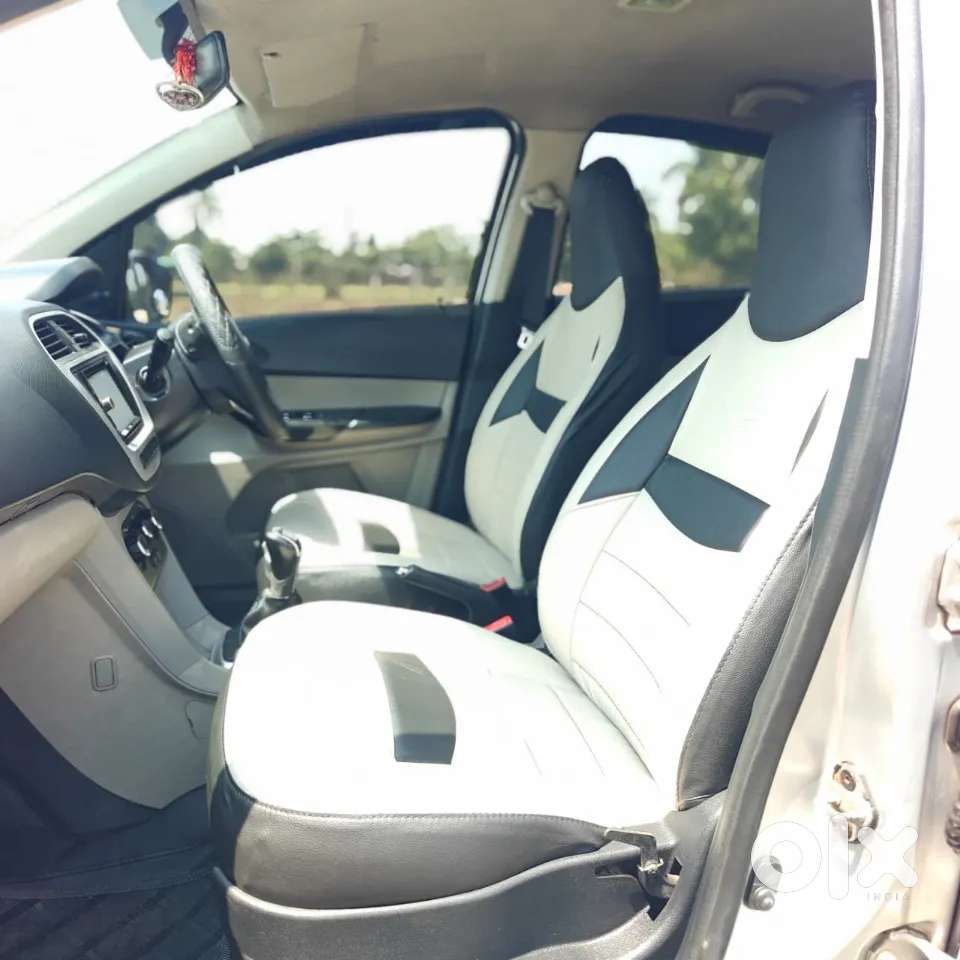 Tata Tiago 1.2 Revotron Xm, 2016, Petrol