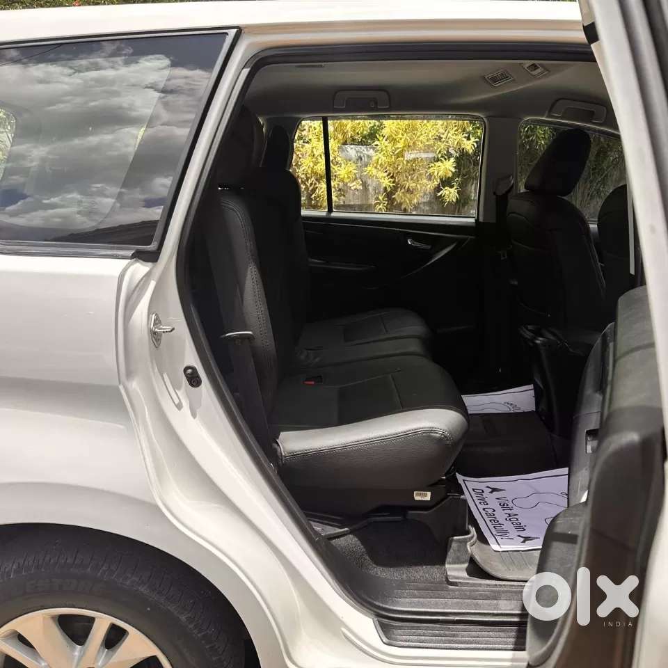 Toyota Innova Crysta 2.4 G Mt 7 Str, 2021, Diesel