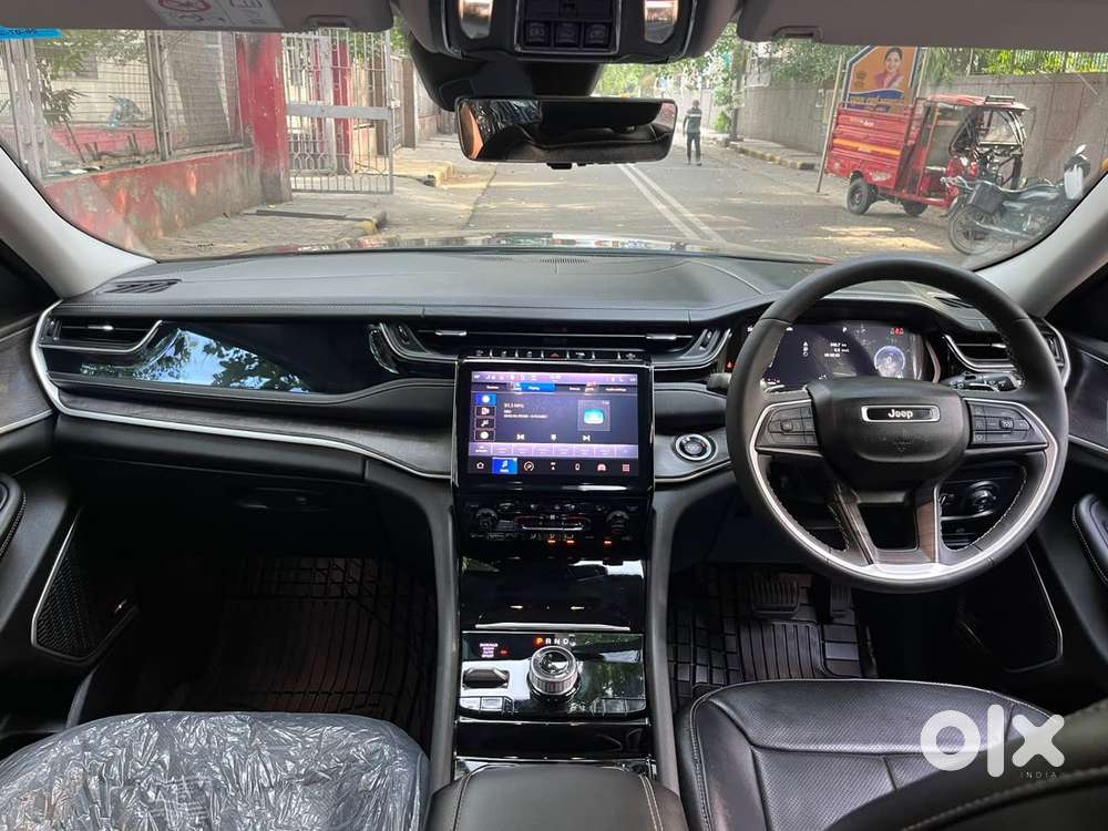 Jeep Grand Cherokee Limited (o) 4x4 At, 2024, Petrol