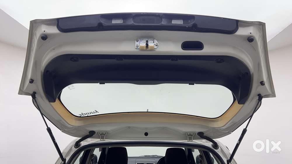 Maruti Suzuki Swift 1.2 Lxi (o), 2015, Petrol