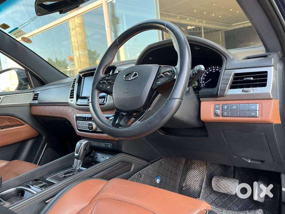 Mahindra Alturas G4 4x2 At, 2022, Diesel