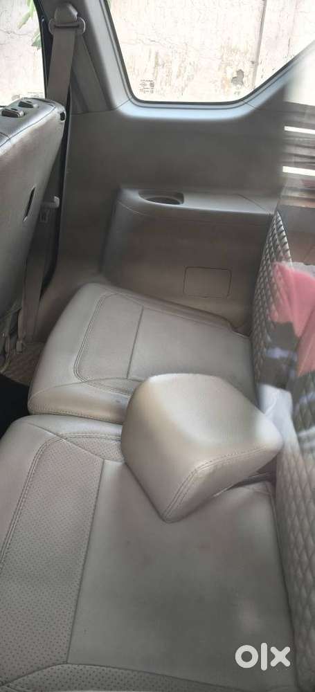 Maruti Suzuki Ertiga 2022-2023 Vxi Cng, 2022, Cng & Hybrids