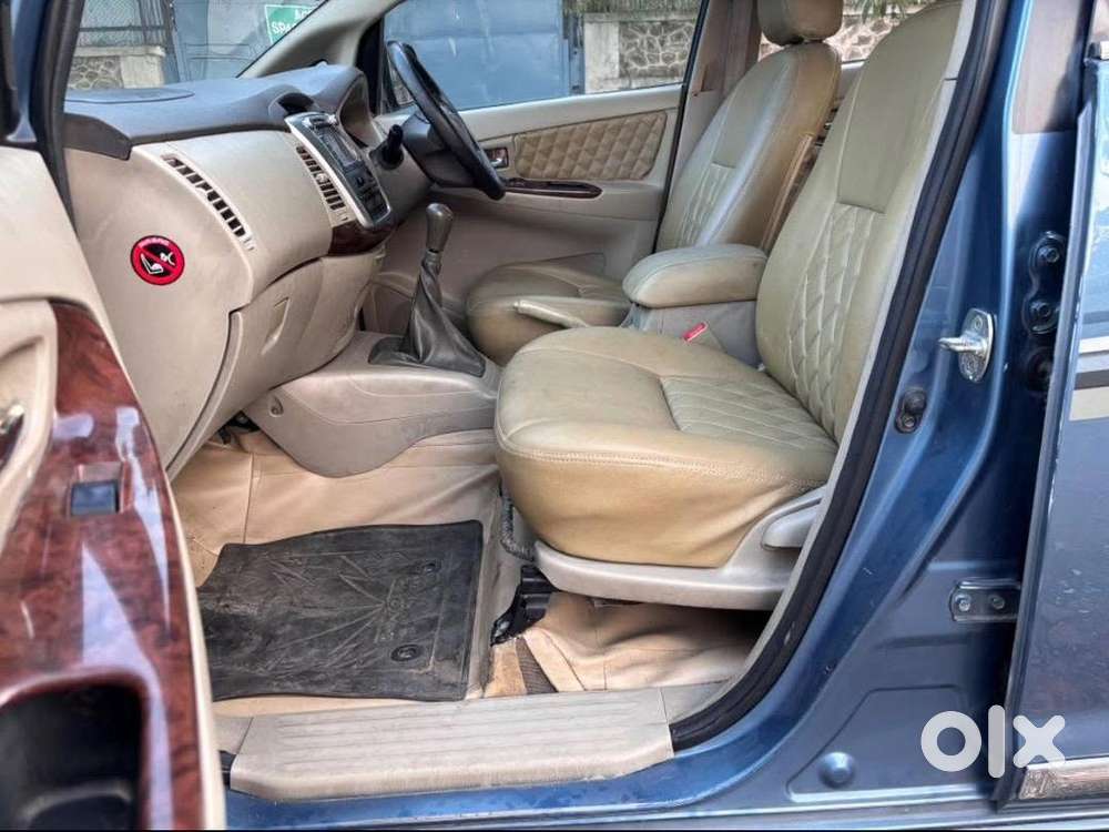 Toyota Innova 2012 Diesel 150000 Km Driven