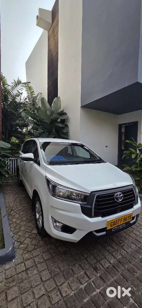 Toyota Innova Crysta 2019